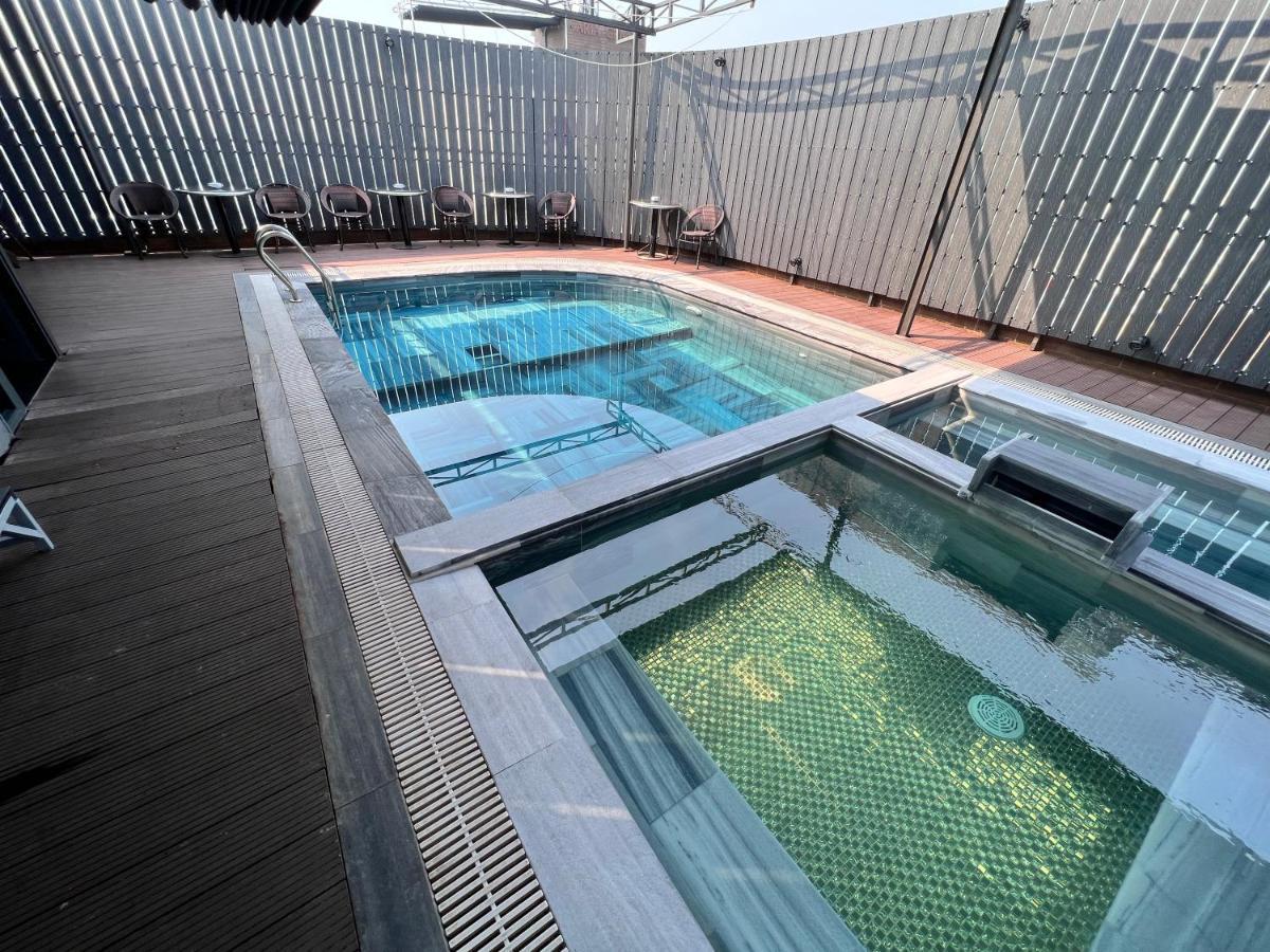 K Hotel Sauna And Massage Дананг Екстер'єр фото